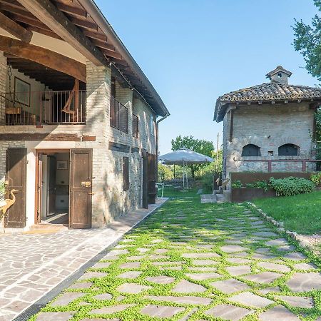 Casale Gambini Apartment Quattro Castella Bagian luar foto