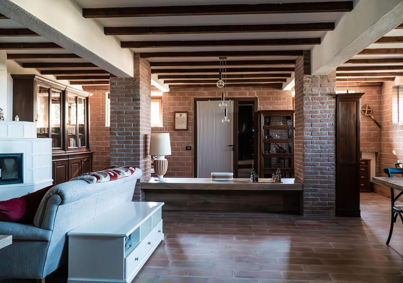 Casale Gambini Apartment Quattro Castella Bagian luar foto